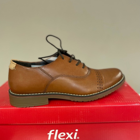 Shoe for men brand new size 7 - Picture 2 of 3